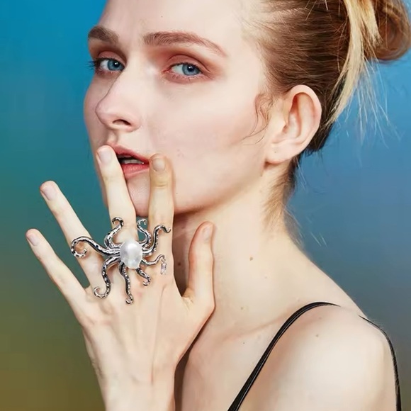 Pearl Octopus Silver Adjustable Ring - Picture 8 of 13